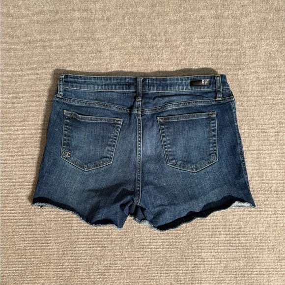 Kut from the Kloth Medium Wash Gidget Fray Denim Jean Shorts - Size 12 - Picture 5 of 6
